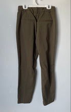 Load image into Gallery viewer, H&M Womens Green Pleated Front Slash Pocket Regular Fit Trouser Pants Size 4