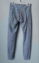 Load image into Gallery viewer, Lululemon Womens Gray Heather Wunder Under Activewear Capri Leggings Size 4