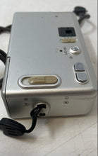 Load image into Gallery viewer, Minolta Vectis 300L Built-In Flash Point & Shoot 35mm Film Camera Untested
