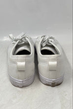 Load image into Gallery viewer, Adidas Womens Nizza Trefoil GZ7291 White Low Top Lace-Up Sneaker Shoes Size 8.5