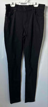 Load image into Gallery viewer, Express Womens Black Pockets High Rise Stretch Legging Skinny Jeans Size 2R