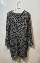 Load image into Gallery viewer, Karen Kane Womens Black And White Abstract V-Neck Long Sleeve Shift Dress Size L