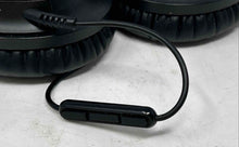 Load image into Gallery viewer, Bose QuietComfort 15 Black Acoustic Noise Cancelling Headphones With Case NCL