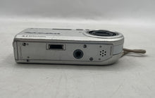 Load image into Gallery viewer, Sony Cybershot 5.1 Mega Pixels 3x Optical Zoom Digital Camera Not Tested