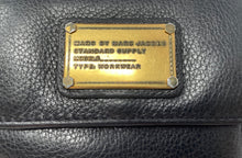 Load image into Gallery viewer, Authentic Marc Jacobs Womens Leather Black Inner Pocket Clutch Bag Stained