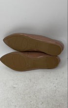 Load image into Gallery viewer, Nine West Womens Beige Patent Leather Pointed Toe Slip-On Ballet Flats Size 8
