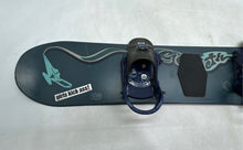 Load image into Gallery viewer, Burton Super Fly 2 Unisex Adults Green And Blue Snowboard With Bindings