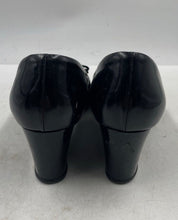 Load image into Gallery viewer, Authentic Salvatore Ferragamo Womens Black Wedge Pump Heels Size 10.5B Damaged