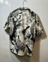 Load image into Gallery viewer, Zara Mens Black White Printed Short Sleeve Hawaiian Button-Up Shirt Size Medium