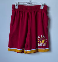 Load image into Gallery viewer, NBA Mens Red Miami Heat Elastic Waist Pull-On Basketball Shorts Size Medium