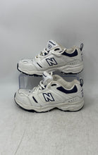 Load image into Gallery viewer, New Balance Kids 621 KX621WNG White Lace-Up Sneaker Shoes Size 4W No Insole
