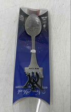 Load image into Gallery viewer, VTG Lot Of 4 Pcs Assorted Walt Disney Souvenir Mixed Collectible Spoons With Box