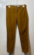 Load image into Gallery viewer, J.Crew Womens Beige Corduroy Flat Front 5-Pocket Design Chino Pants Size 26