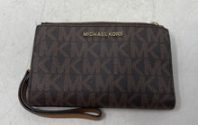 Load image into Gallery viewer, Michael Kors Womens Brown Monogram Jet Set Travel Double Zip Wristlet Wallet
