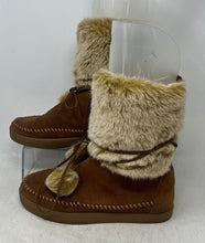 Load image into Gallery viewer, Toms Womens Brown Round Toe Mid-Calf Lace-Up Winter Snow Boots Size 6
