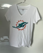 Load image into Gallery viewer, Fanatics Womens White Short Sleeve Miami Dolphins Football-NFL T-Shirt Size S