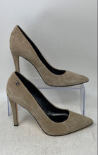 Load image into Gallery viewer, Calvin Klein Womens Brady Beige Leather Pointed Toe Slip-On Pump Heels Size 7