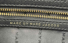 Load image into Gallery viewer, Authentic Marc By Marc Jacobs Womens Black Leather Inner Pocket Crossbody Bag