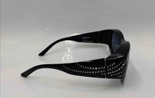 Load image into Gallery viewer, Solar Shield Women's Black Fit Over Polarized Sunglasses 2CP190GWE (NCL)