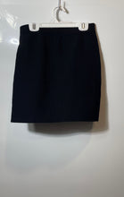 Load image into Gallery viewer, Forever 21 Womens Black Elastic Waist Ribbed Knitted Pull-On Mini Skirt Size M
