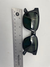 Load image into Gallery viewer, Ray-Ban Unisex Black Sunglasses RB4323 601/31 Square G-15 Green Lenses (NCL)
