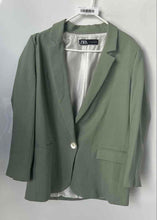 Load image into Gallery viewer, Zara Womens Green Long Sleeve Notch Collar Pockets One-Button Blazer Size L