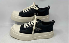 Load image into Gallery viewer, Lightning Speed Mens White Chunky Black Lace-Up Sneakers Shoes Size 8