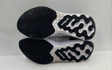 Load image into Gallery viewer, Authentic Nike Mens React Phantom Run Flyknit 2 Black White Sneaker Shoes 10.5