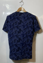 Load image into Gallery viewer, Authentic Carolina Herrera Mens Blue Short Sleeve Pullover T-Shirt Size M