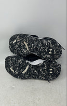 Load image into Gallery viewer, Under Armour Boys Zone BB 2 3026637-001 Black White Sneakers Shoes Size 5Y