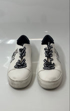 Load image into Gallery viewer, Karl Lagerfeld Paris Womens Caraby White Black Lace-Up Sneaker Shoes Size 6M