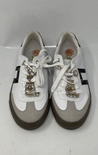 Load image into Gallery viewer, GBG Los Angeles Womens White Black Low Top Lace-Up Sneaker Shoes Size 7.5M