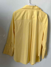 Load image into Gallery viewer, Chico's Womens Yellow Stretch Classic-Fit Long Sleeve Button-Up Shirt Size 2