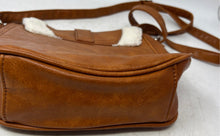 Load image into Gallery viewer, Mudd Womens Brown Beige Leather Inner Pockets Adjustable Strap Crossbody Bag