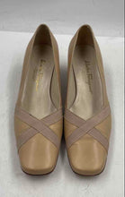 Load image into Gallery viewer, Authentic Salvatore Ferragamo Womens Beige Slip-On Pump Heels Size 8.5B