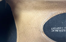Load image into Gallery viewer, Banana Republic Mens Beige Suede Slip-On Round Toe Loafer Shoes Size 10M