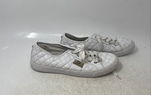 Load image into Gallery viewer, Guess Womens GGoadie2-M White Leather Lace-Up Low Top Sneaker Shoes Size 9M