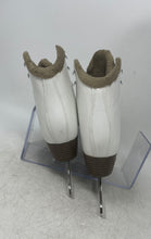Load image into Gallery viewer, Lake Placid Whitney Womens White Leather Lace-Up Figure Ice Skates Size 3