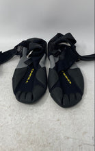 Load image into Gallery viewer, O'Neill Mens 1277 Black Closed Toe Hook And Loop Strap Surf Booties Size 9