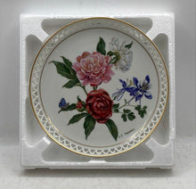 Load image into Gallery viewer, Bing & Grondahl White Country Garden Calendar Home Decor Collector Plate In Box