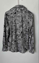 Load image into Gallery viewer, Express Mens 1MX Black White Floral Long Sleeve Slim Fit Button-Up Shirt Size XS
