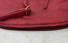 Load image into Gallery viewer, Wrangler Womens Red Adjustable Strap Shoulder Crossbody Handbag
