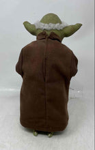 Load image into Gallery viewer, Hasbro Star Wars Call Upon Yoda Interactive Talking Jedi Master Action Figure