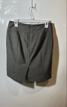 Load image into Gallery viewer, Gap Womens Dark Gray Striped Stretch Back Zip Straight & Pencil Skirt Size 4