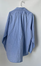 Load image into Gallery viewer, Van Heusen Mens Blue Long Sleeve Pocket Collared Dress Shirt Size 17.5