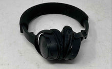 Load image into Gallery viewer, Bose Black Adjustable Headband Wireless Over Ear Headphone With Case NCL