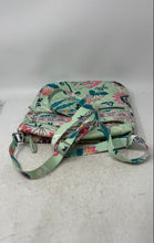Load image into Gallery viewer, Vera Bradley Womens Green Floral Adjustable Strap Zip Top Quilted Crossbody Bag