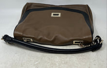 Load image into Gallery viewer, Tre Vero Womens Brown Pebbled Leather Inner Pockets Flap Shoulder Bag
