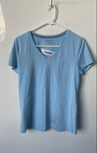 Load image into Gallery viewer, Nautica Womens Blue Short Sleeve V-Neck Regular Fit Pullover T-Shirt Size Large