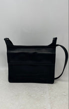 Load image into Gallery viewer, Fossil Womens Black Leather Inner Pockets Flap Travel Shoulder Bag